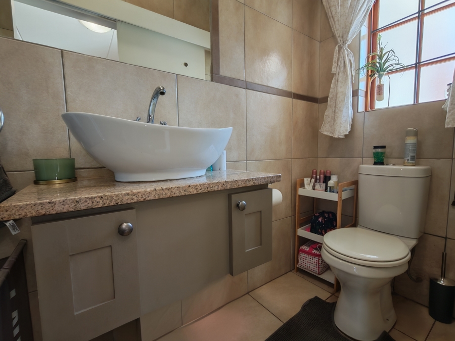 1 Bedroom Property for Sale in Die Bult North West